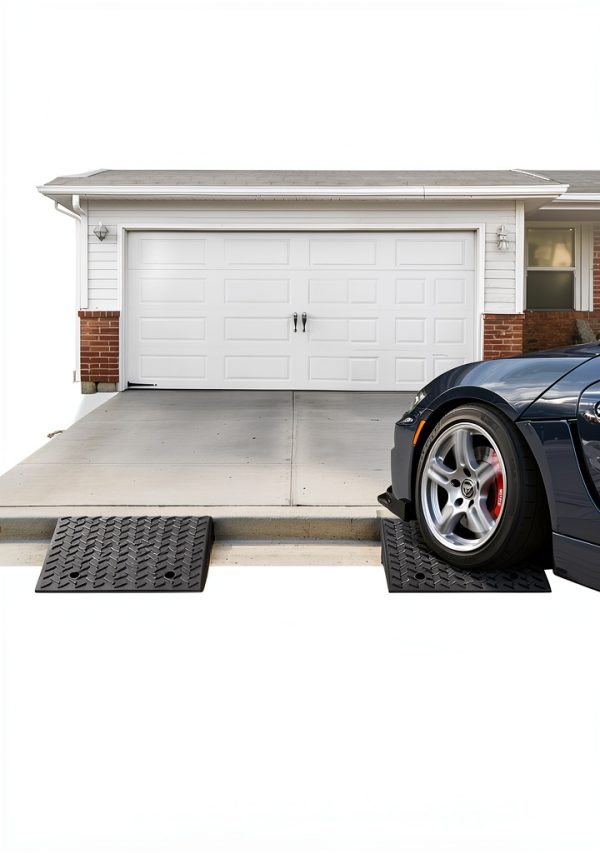VEVOR 7000lb Rubber Curb Ramp for Garage-1